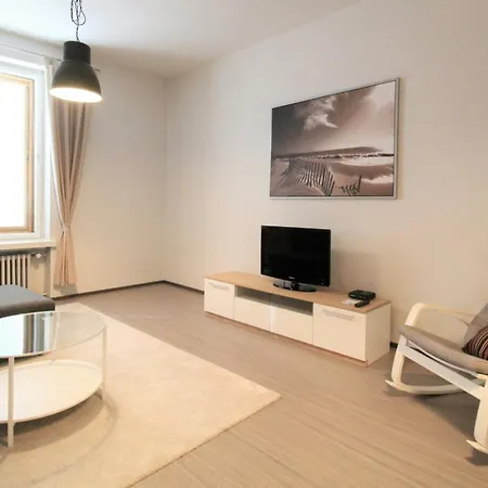 Apartment And Spacious For 4